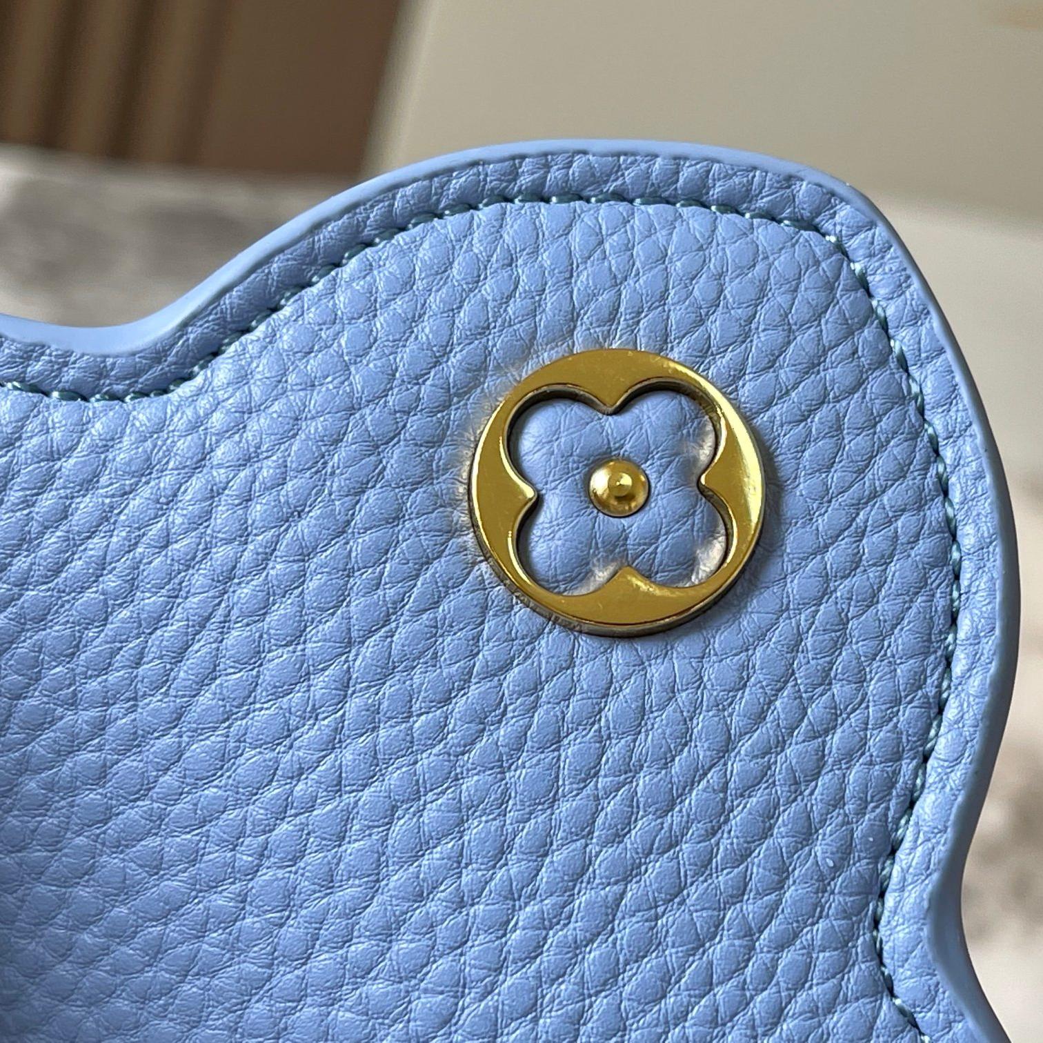 Louis Vuitton LV Capucines Love lock Chain Shoulder Bag M23950  (Replica)