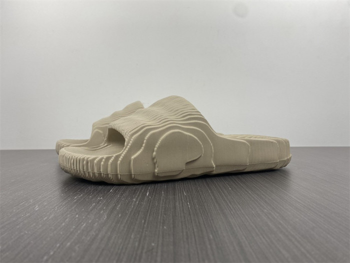 Yeezy Slide new collection