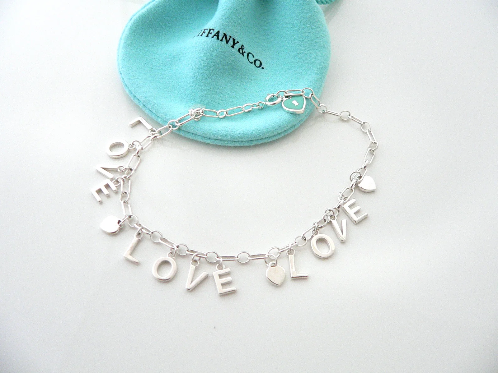 Tiffany & Co LOVE Charm Bracelet Dangling Pendant Link Chain Bangle Blue Enamel Hearts 7.5 Inches