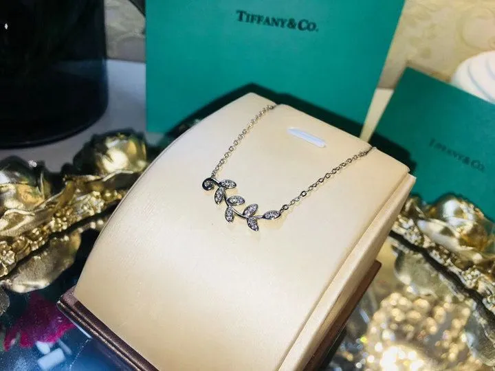 Price Online Tiffany Paloma Picasso Necklace Earrings Olive Leaf Diamonds Pendant Jewelry UK Sale Online 34941041