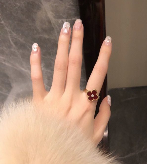 Van Cleef Clover Ring Dupe, One Diamonds