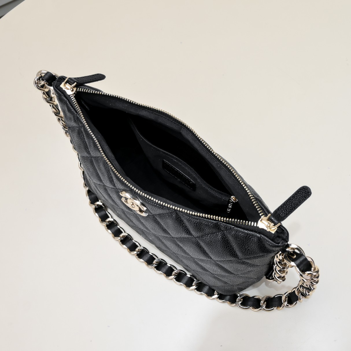 Chanel Hobo Underarm Bag Large Shoulder Bag Handbag