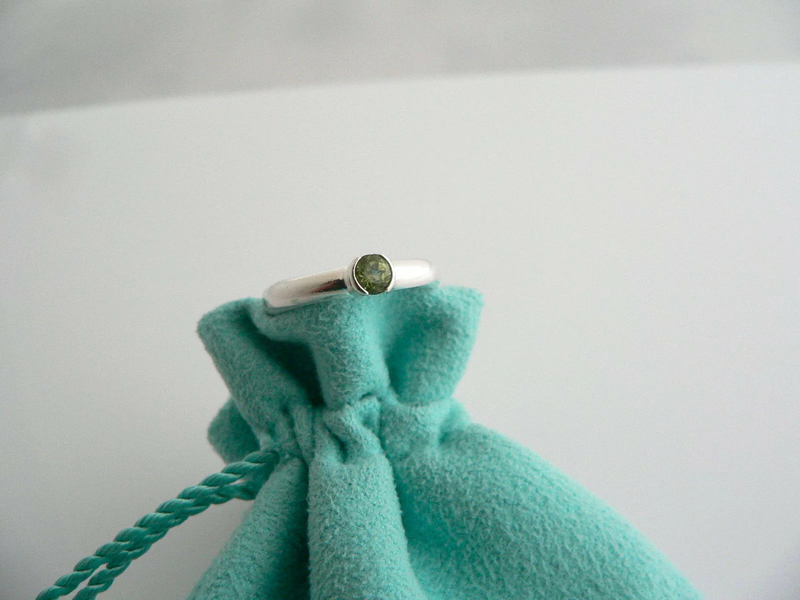 Tiffany & Co Silver Peridot Gemstone Ring Square Stacking Band Sz 6.75 Gift Love