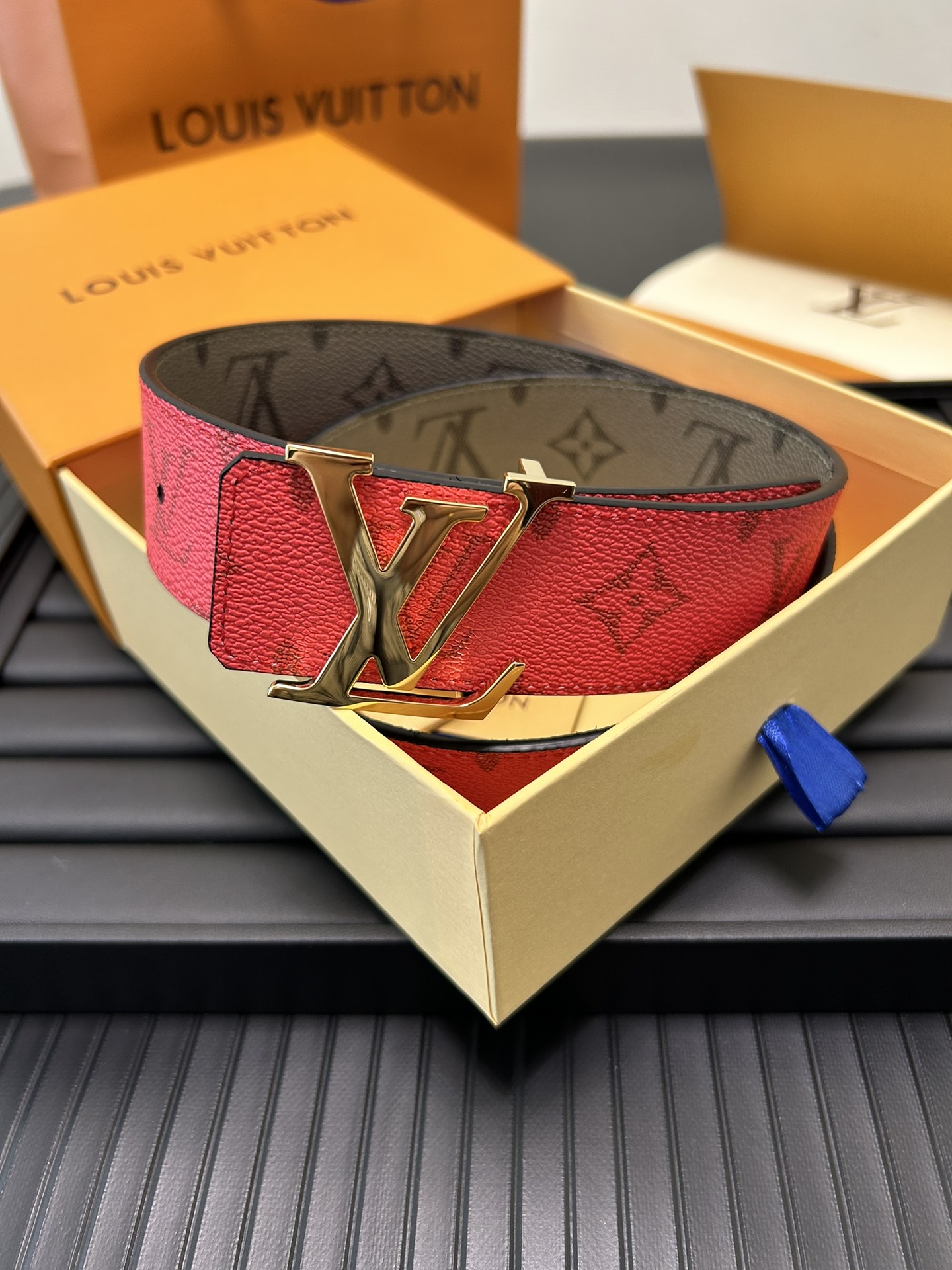 Louis Vuitton LV Leather Belts 1:1 Mirror Version