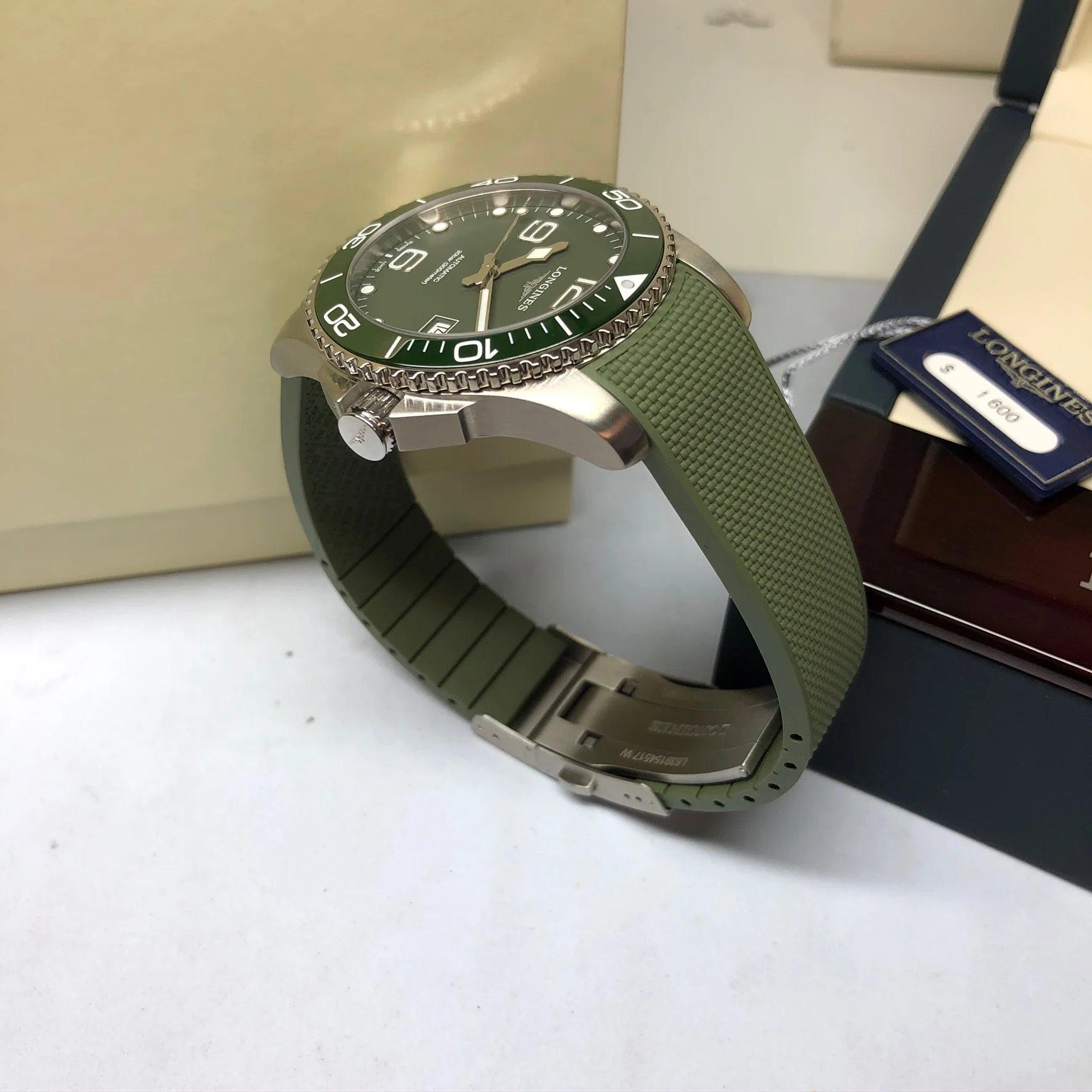 Hydroconquest 41MM Automatic Green Ceramic Diving Watch L37814069