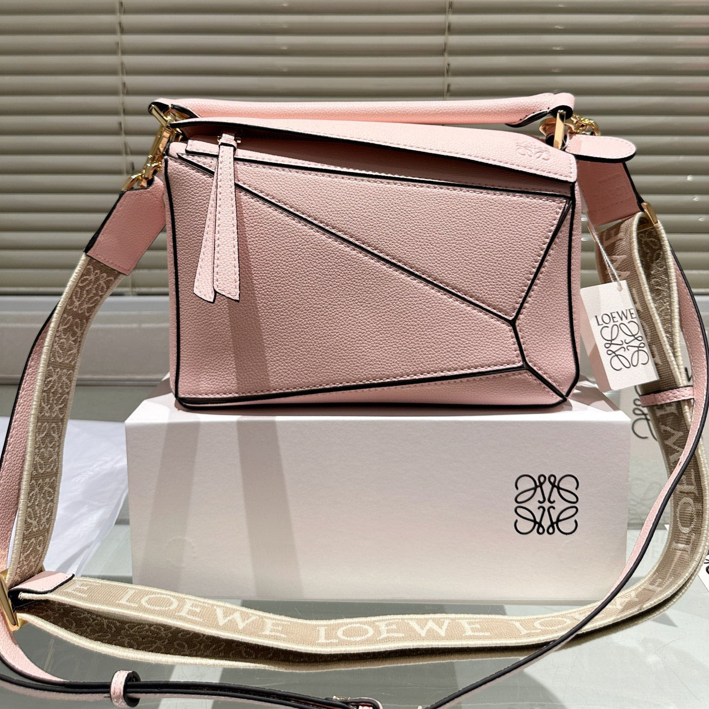 Loewe Puzzle Bag Handbag Shouder Bag Small Size With Cavans Strap (Replica)