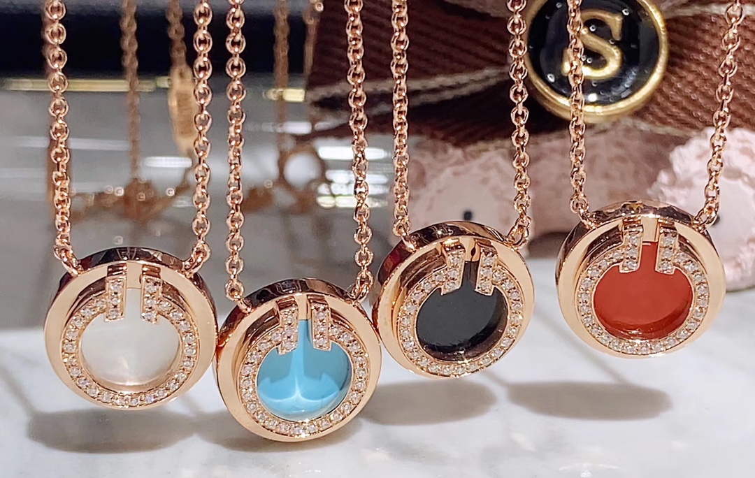 Tiffany Disc Chalcedony Necklace