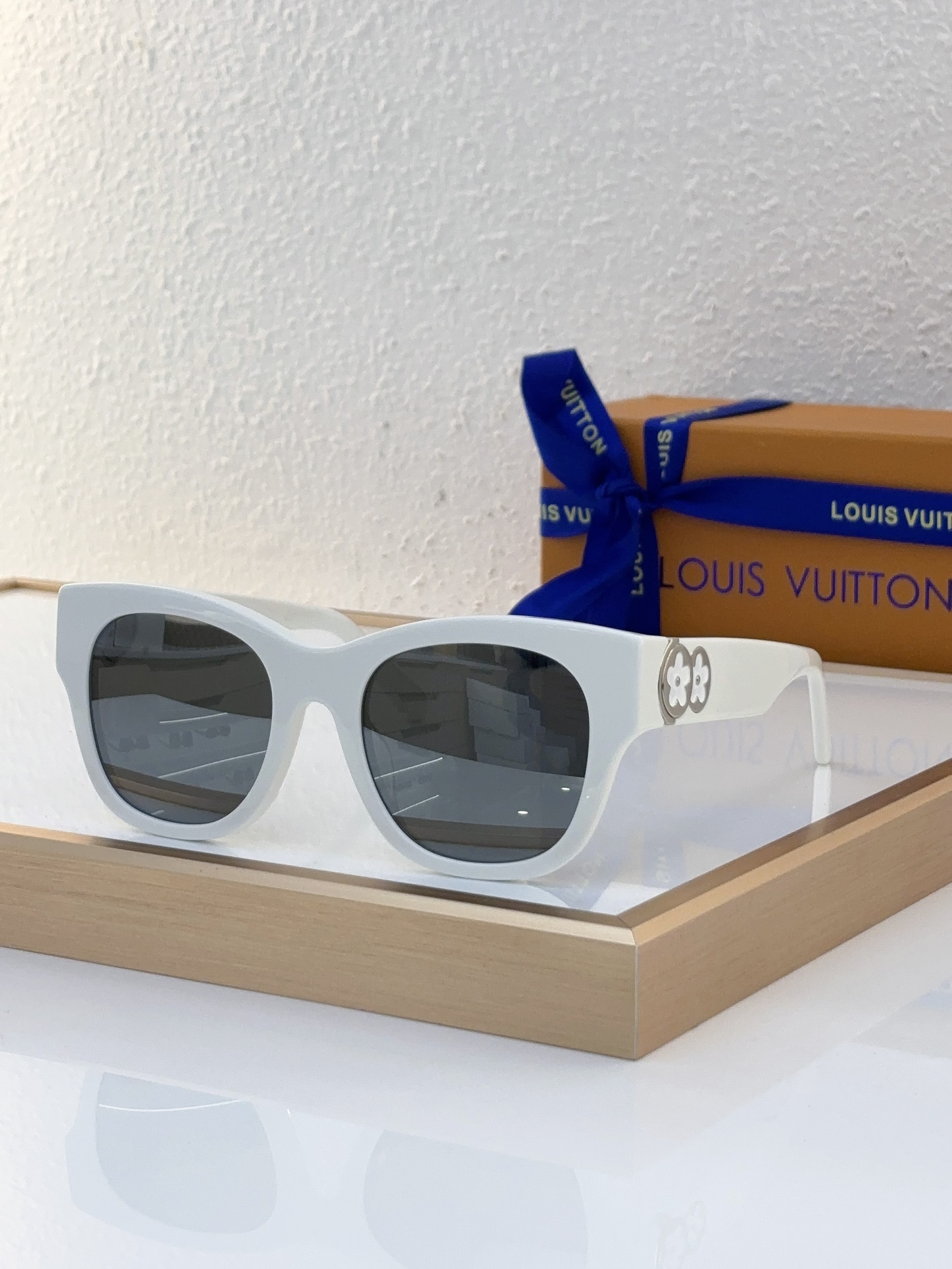 Louis Vuitton LV Sunglasses