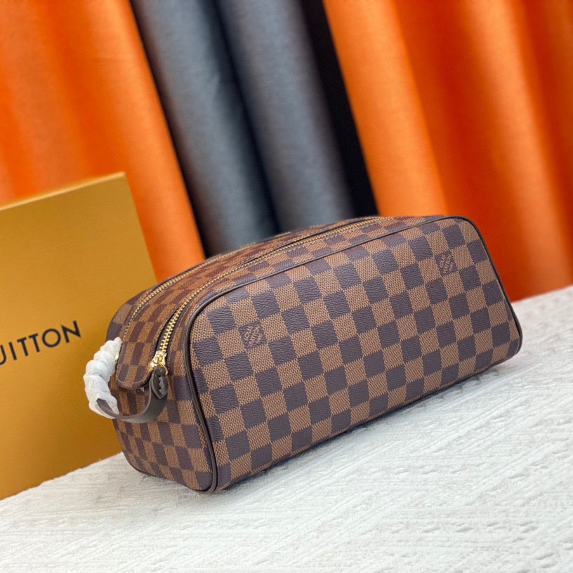 Louis Vuitton LV  Cosmetics Pouch Toiletry Bag Leather Handbag  Shoulder Bag(Replica)