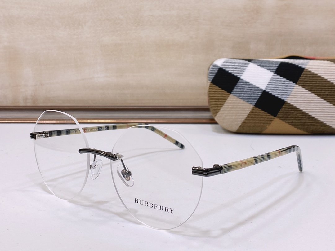 Burberry Sunglasses