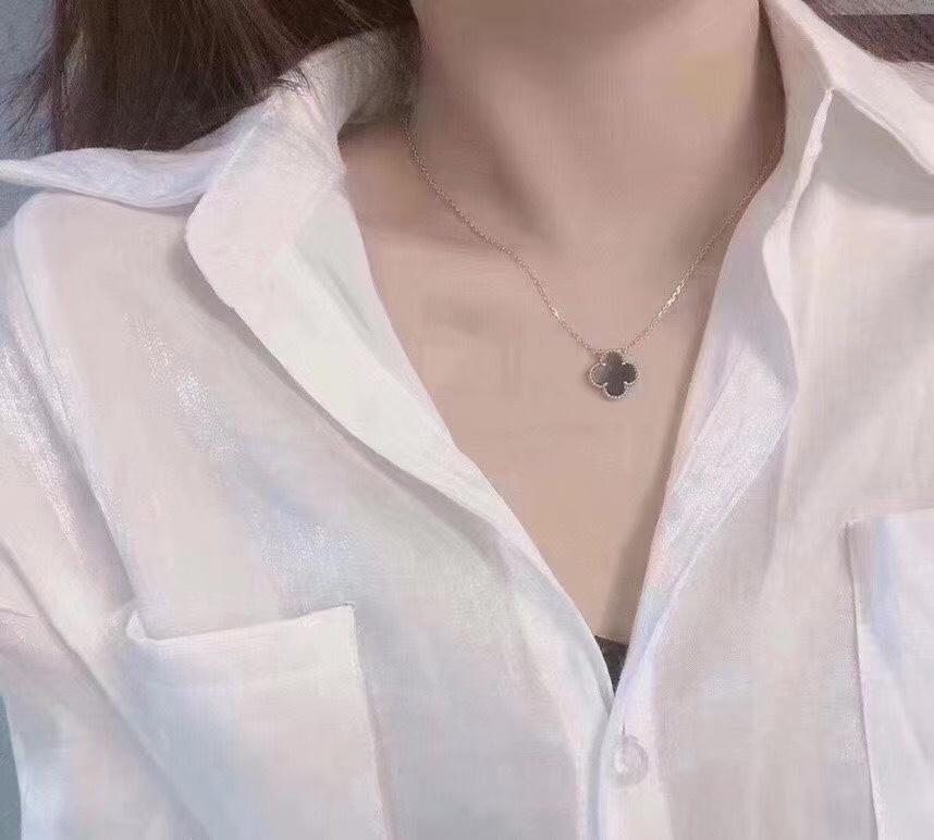 Van Cleef Vintage Alhambra Necklace Replica, Gray Clover