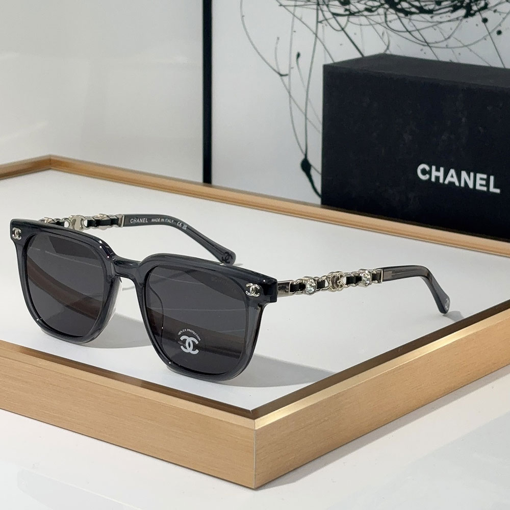 Chanel  Mirror leg With Drill Sunglasses Top quality （Replica）