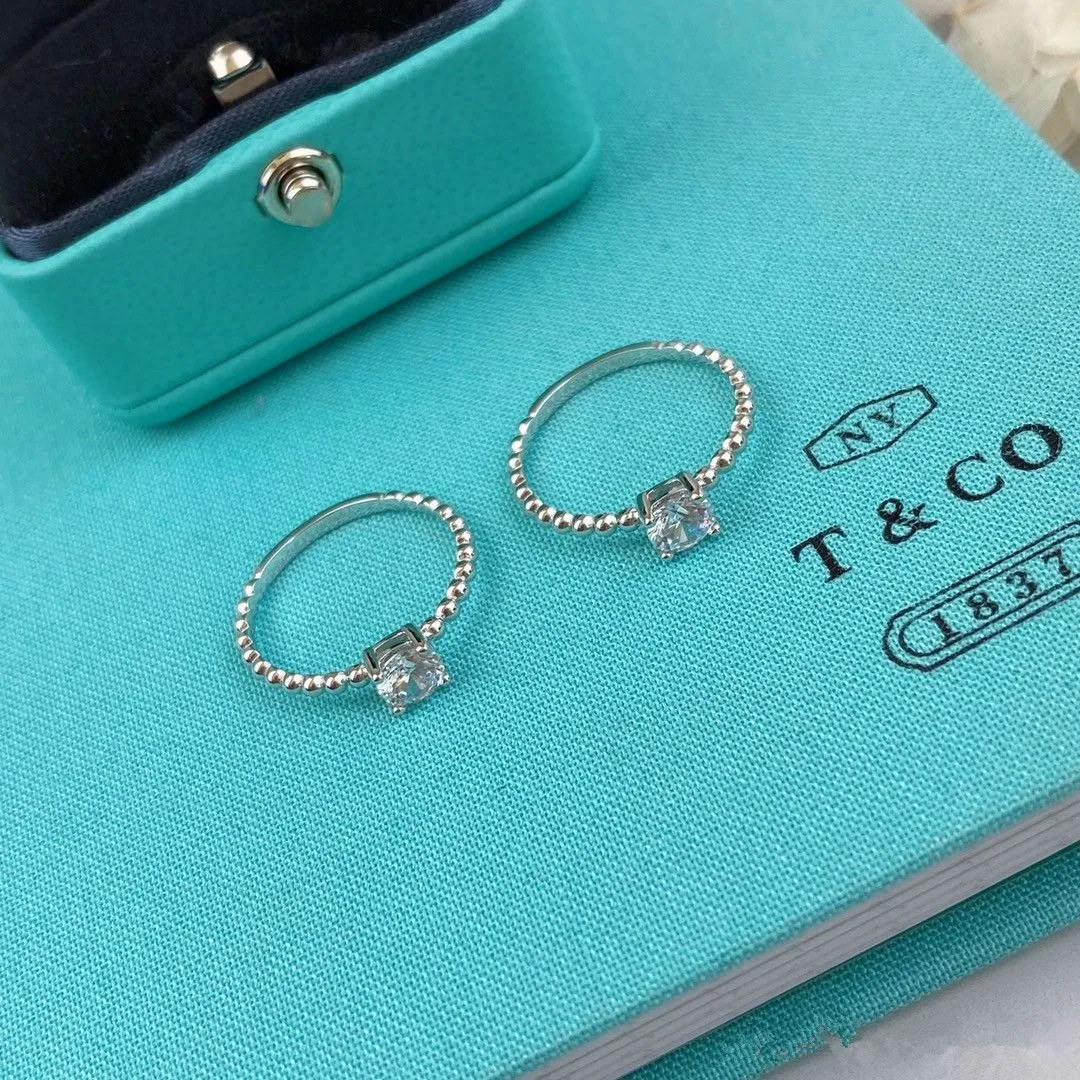Wholesale Classic Tiffany Sterling Silver Four Claws 925 Bead Ring Female Diamonds Jewellery