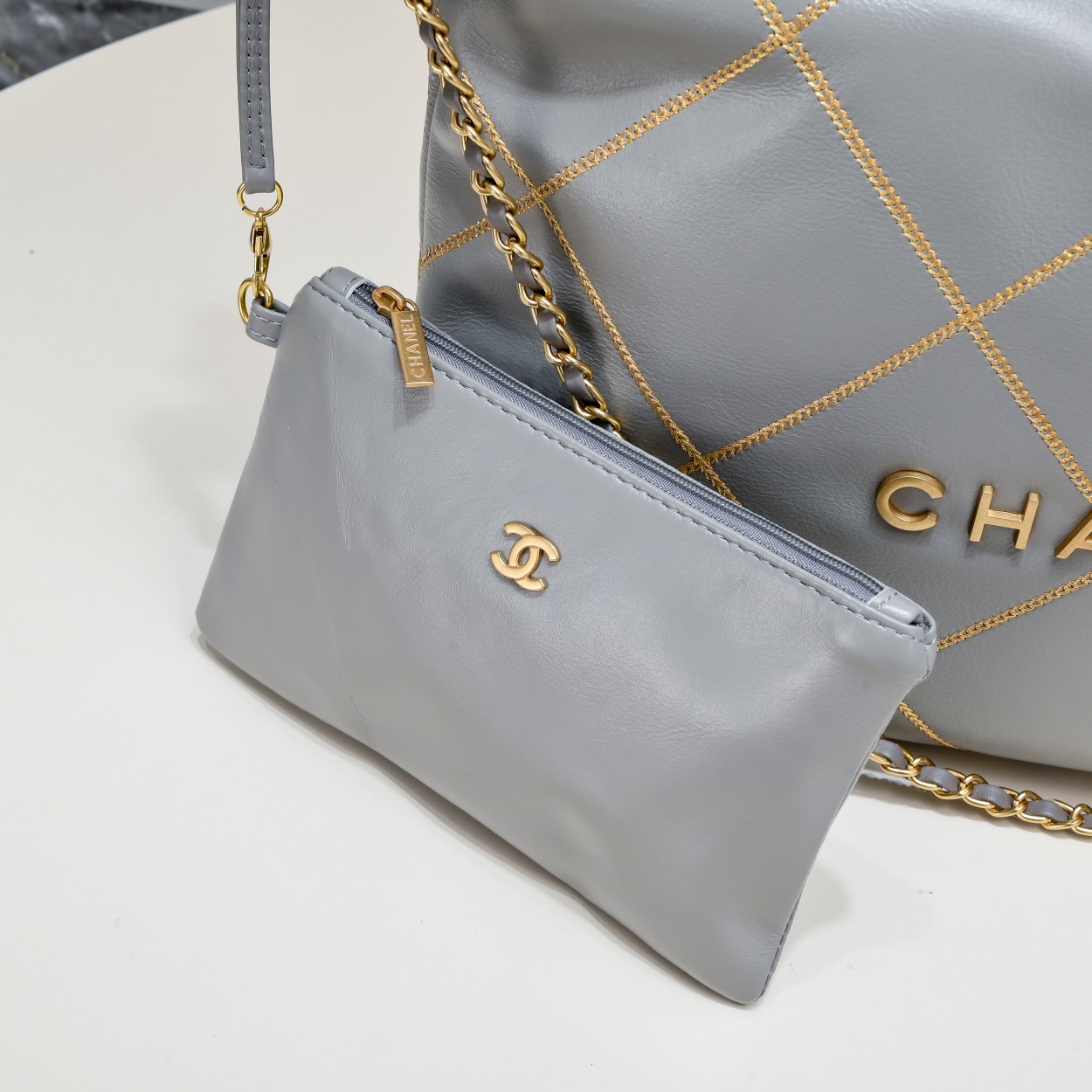 Chanel 22 Bag Pearl Bag Golden Thread Large Shoulder Bag Handbag