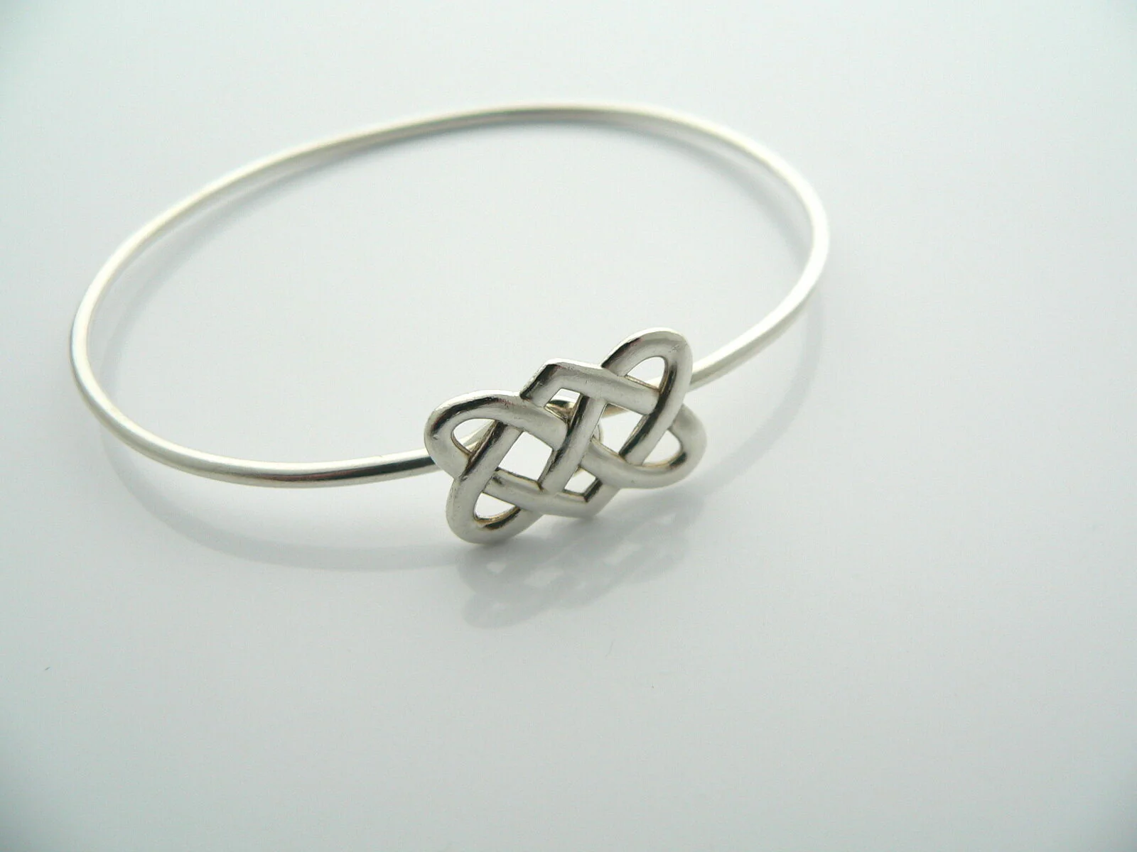 Tiffany & Co Celtic Knot Bangle Bracelet Silver Picasso Gift Love T and Co Cool