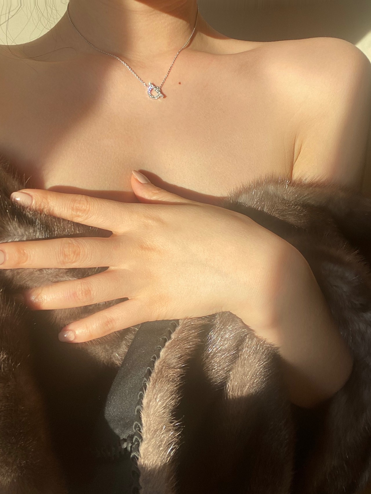 Hermes Q-Shape Necklace with Diamonds