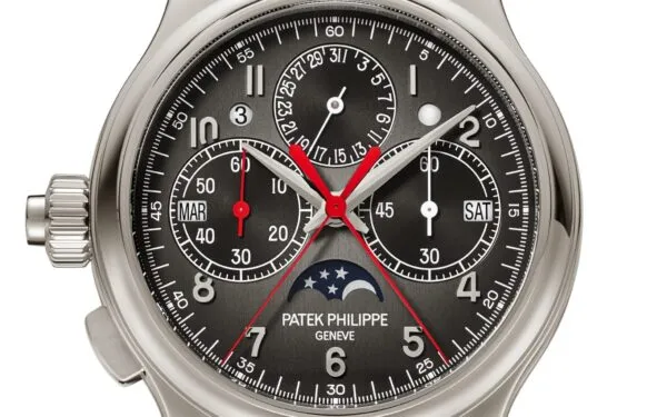 Split-seconds monopusher chronograph for left-handers, Perpetual calendar. 38.3 mm,Platinum,5373P-001