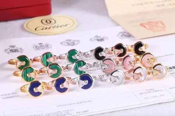 Amulette de Cartier Malachite Ring With Diamond in Yellow Gold, White Gold and Pink Gold