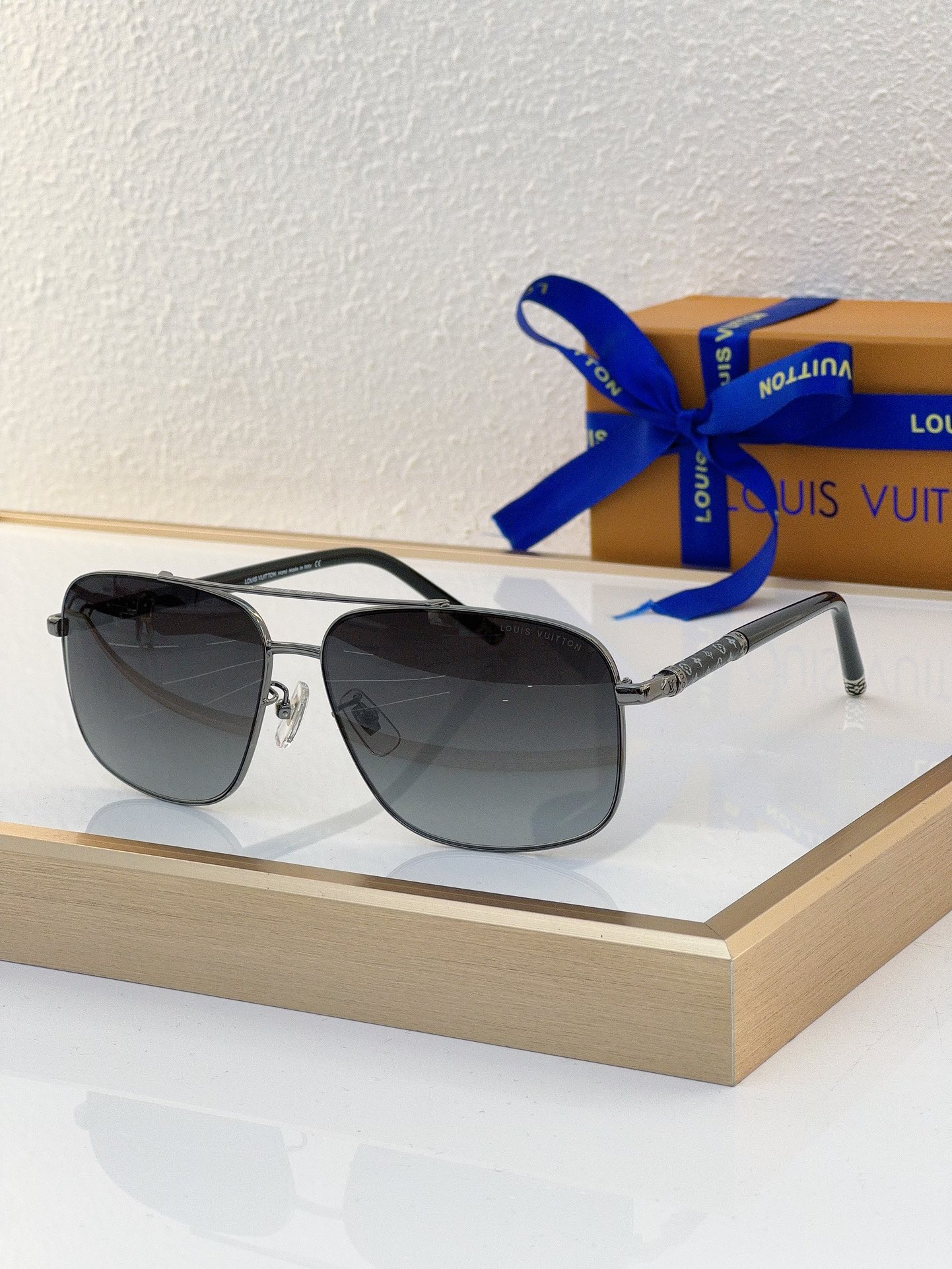 Louis Vuitton LV Sunglasses