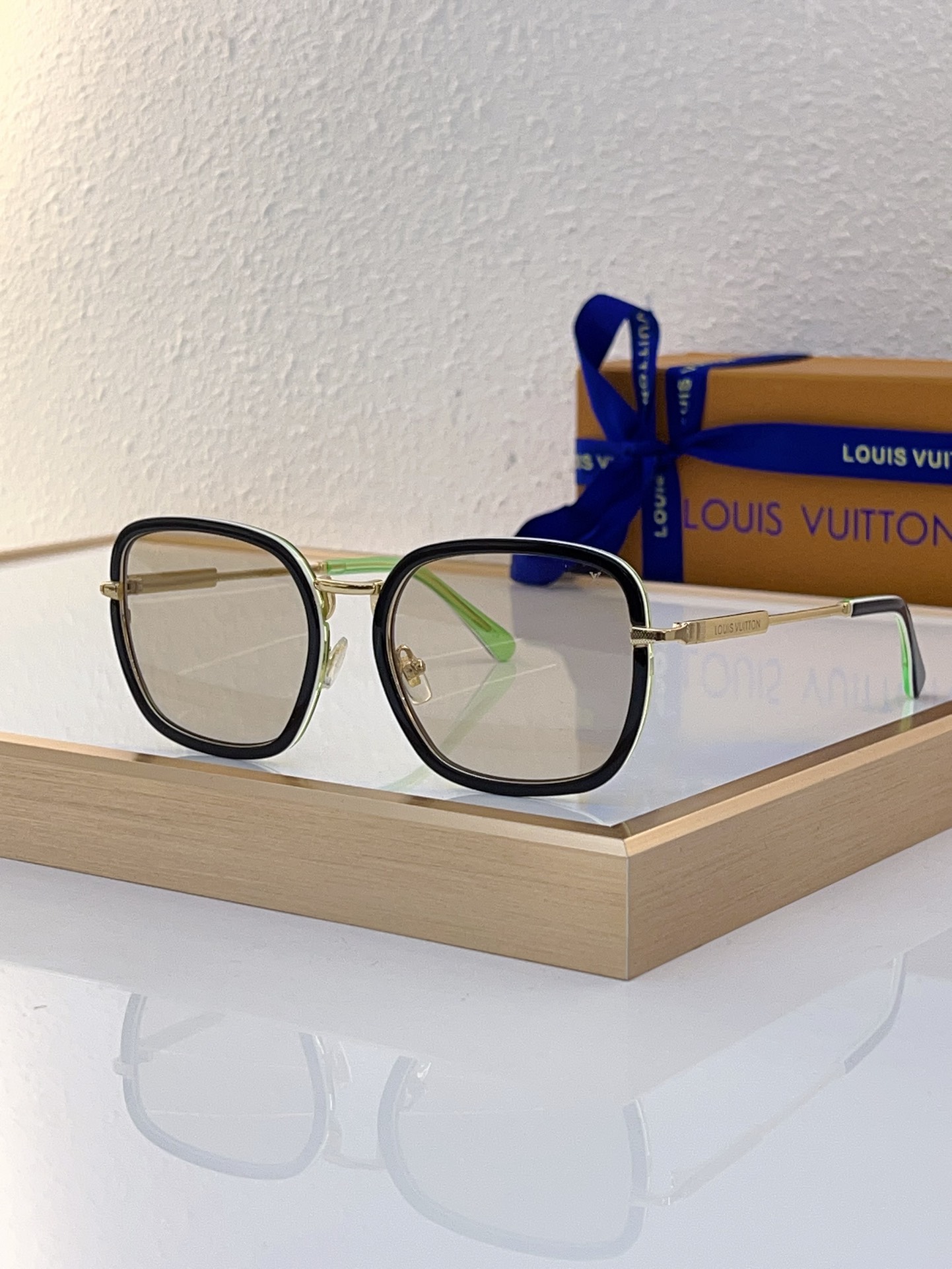 Louis Vuitton LV Sunglasses