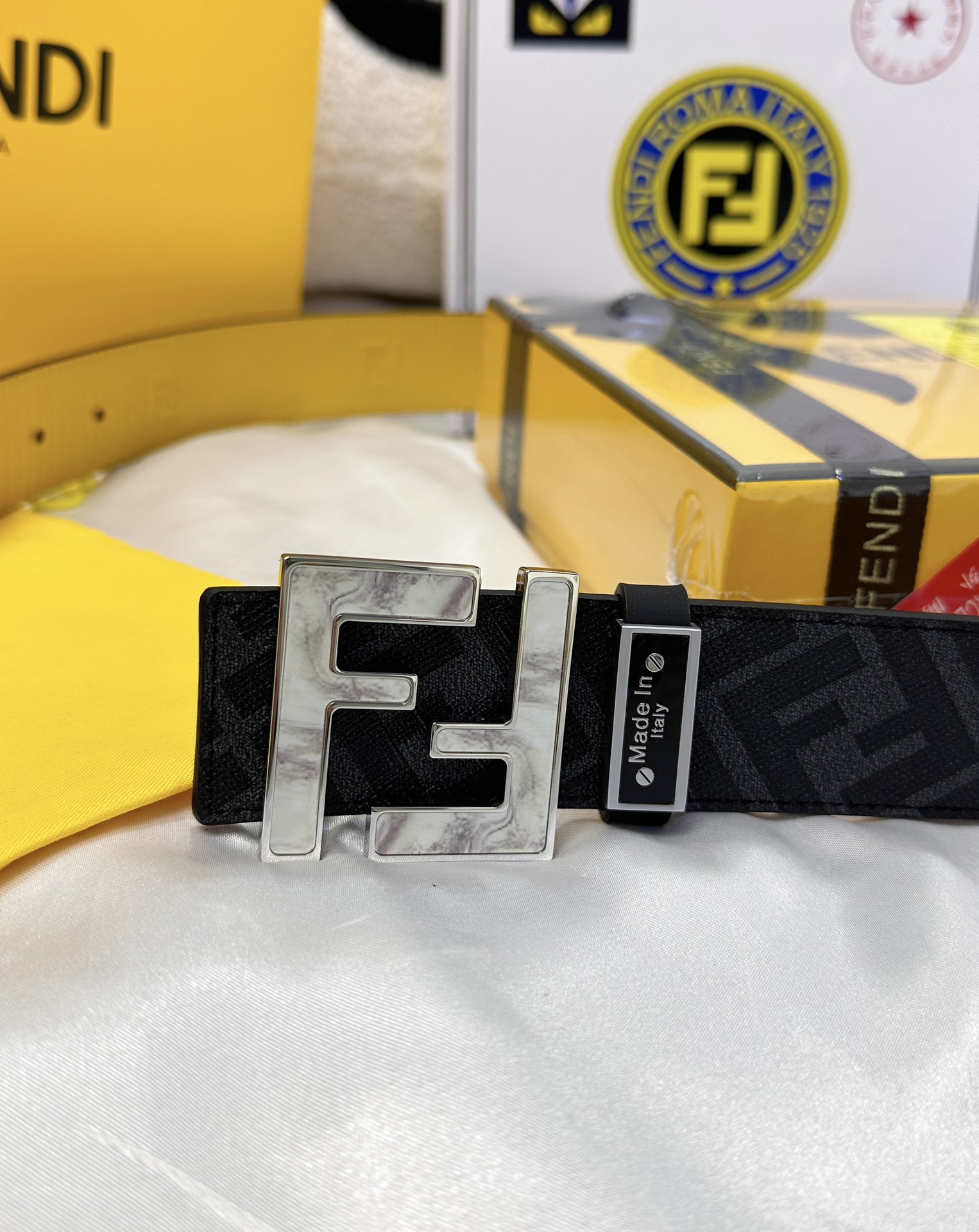Fendi Leather Belts 1:1 Mirror Version