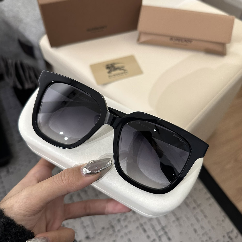 Burberry Stylish temperament Sunglasses Top quality （Replica）