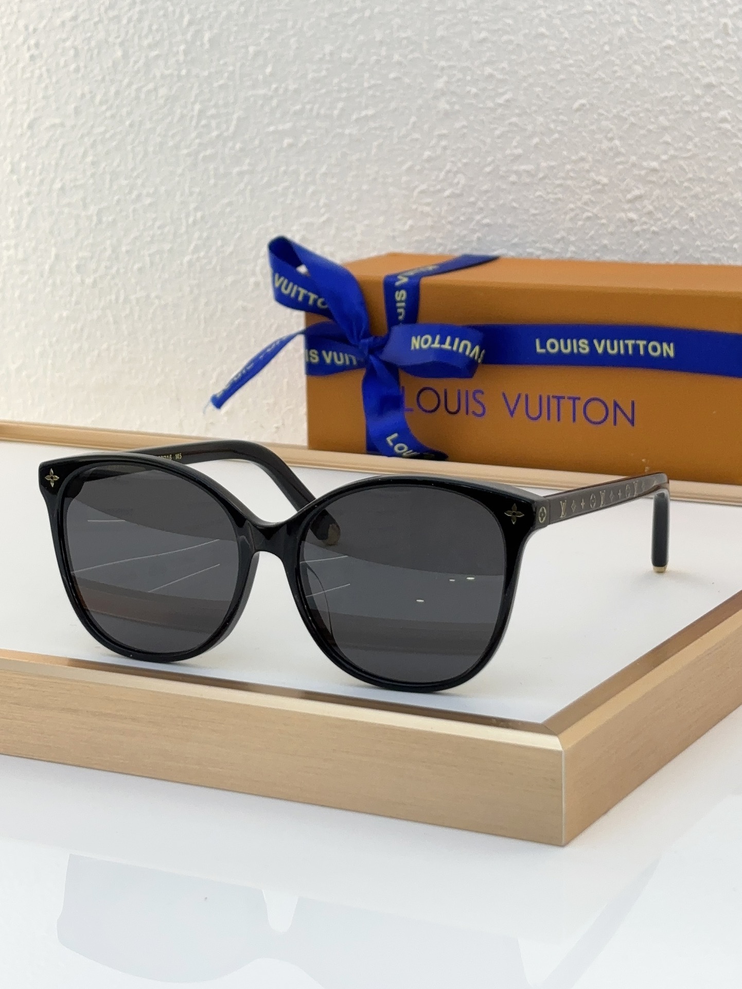 Louis Vuitton LV Sunglasses