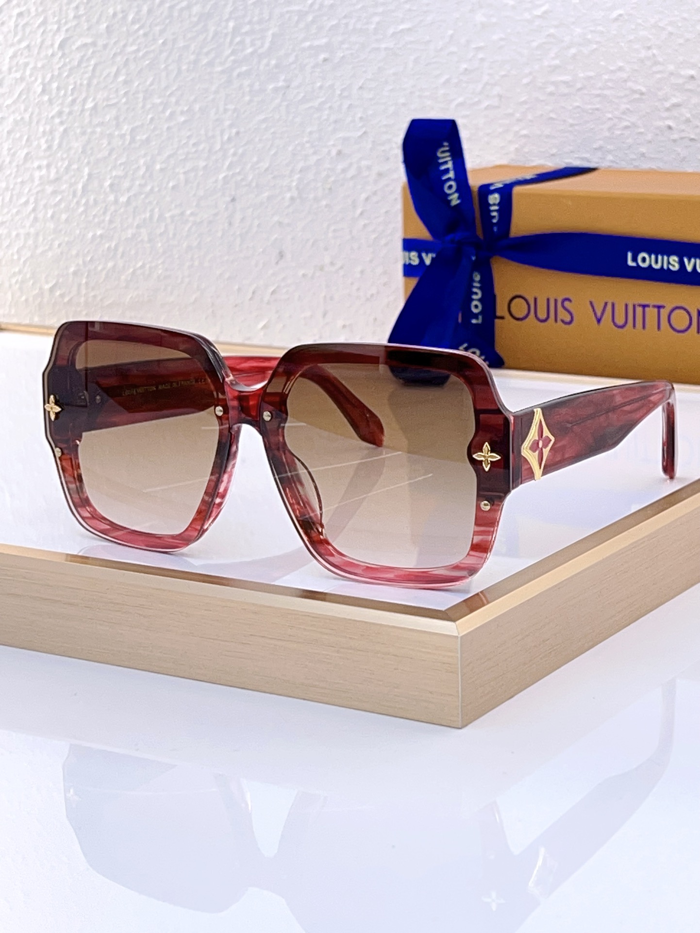 Louis Vuitton LV Sunglasses