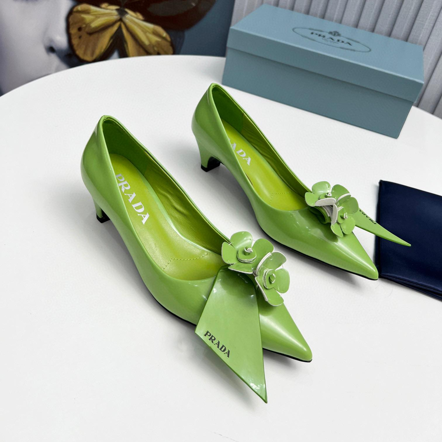 Prada  Leather Simple And Fashionable  Sandals Slide (Replica)