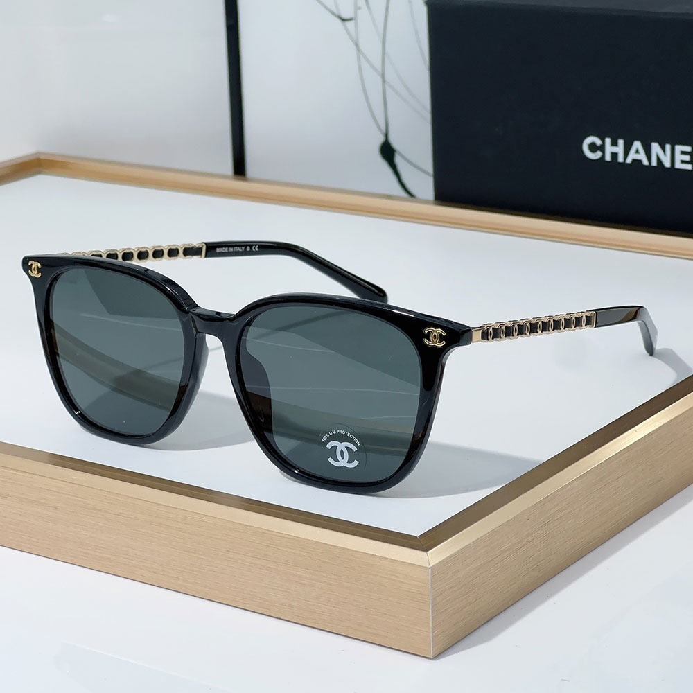 Chanel  Mirror leg Hollowed out Logo Sunglasses Top quality （Replica）