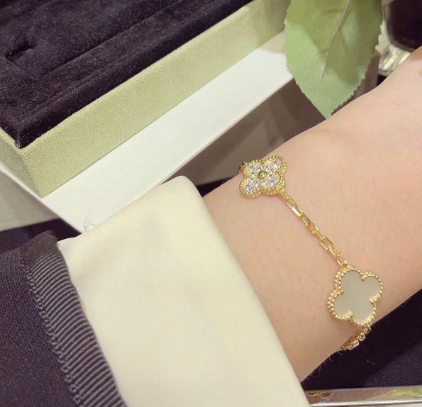 Van Cleef Bracelet Dupe, White& Diamonds Clover Bracelet