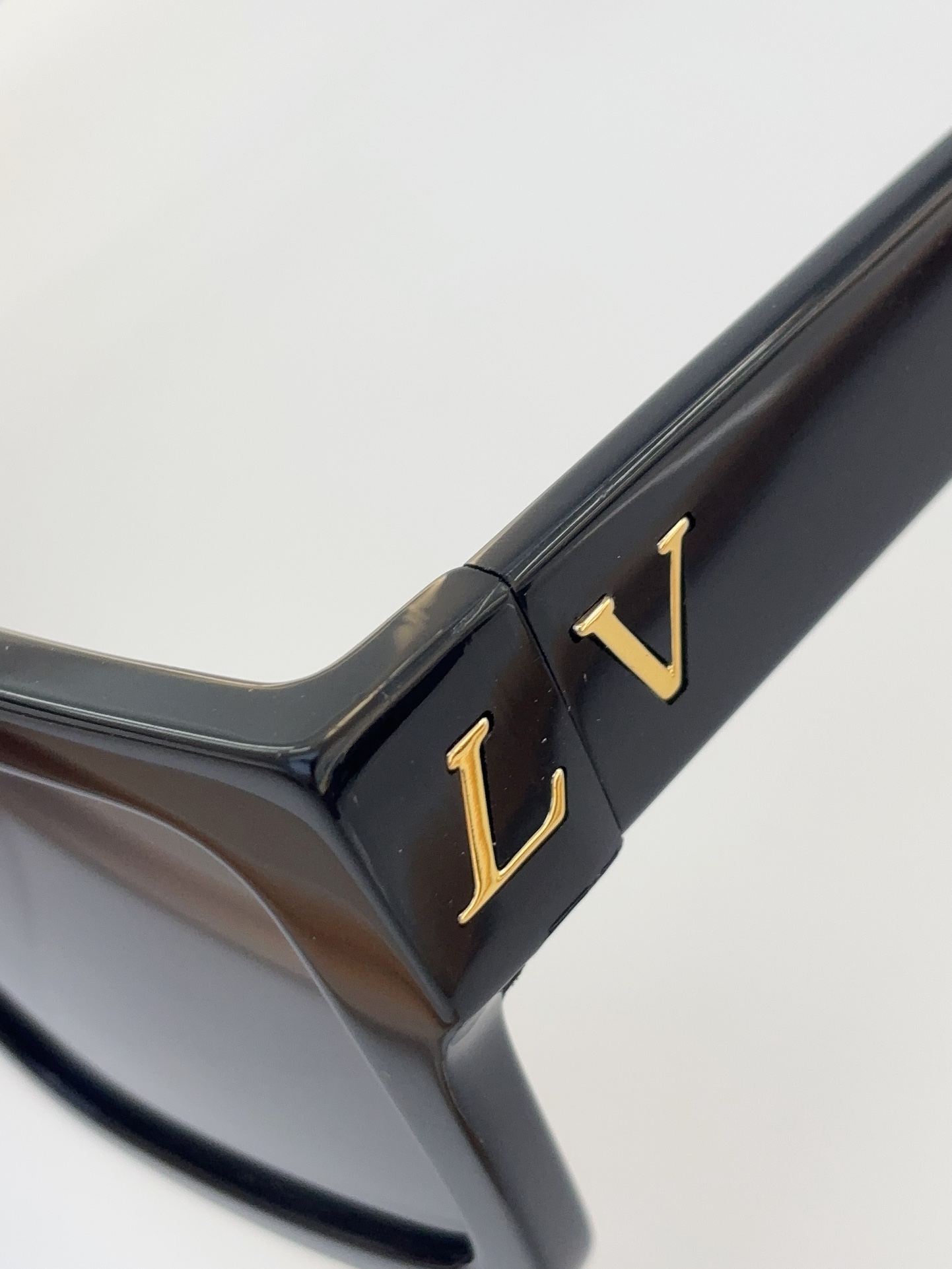 Louis Vuitton LV Sunglasses