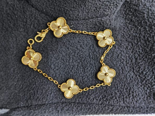 Van Cleef Bracelet Dupe –  Gold Clover Bracelet