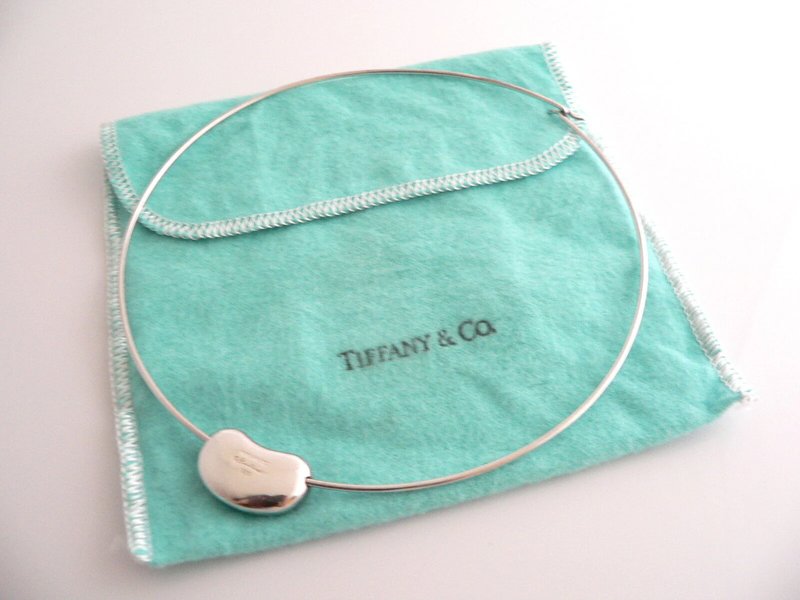 Tiffany & Co Large Bean Wire Necklace Pendant Charm Peretti Silver Gift Pouch