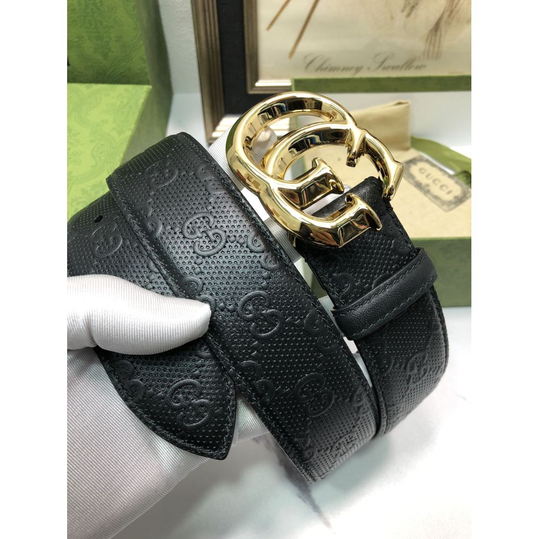 Gucci Embossed Lined Cowhide 35MM