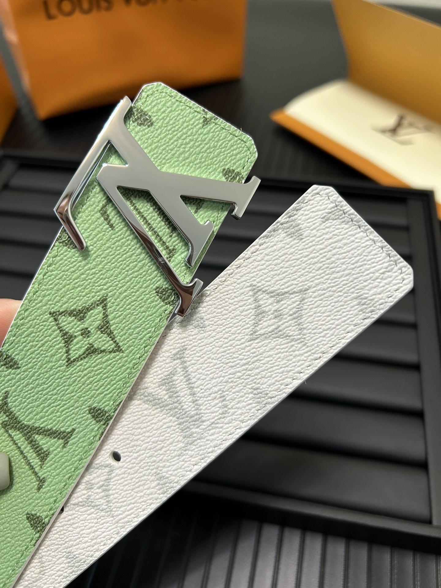 Louis Vuitton LV Leather Belts 1:1 Mirror Version