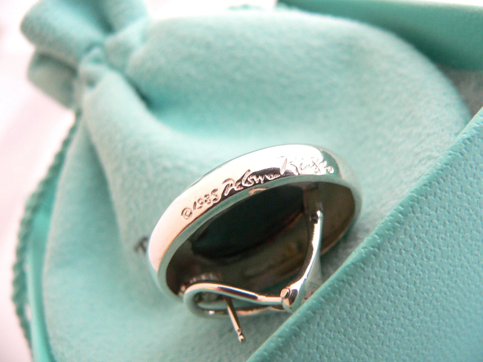 Tiffany & Co Hematite Earrings Gemstone Pierced Gift Pouch Love Picasso T and Co