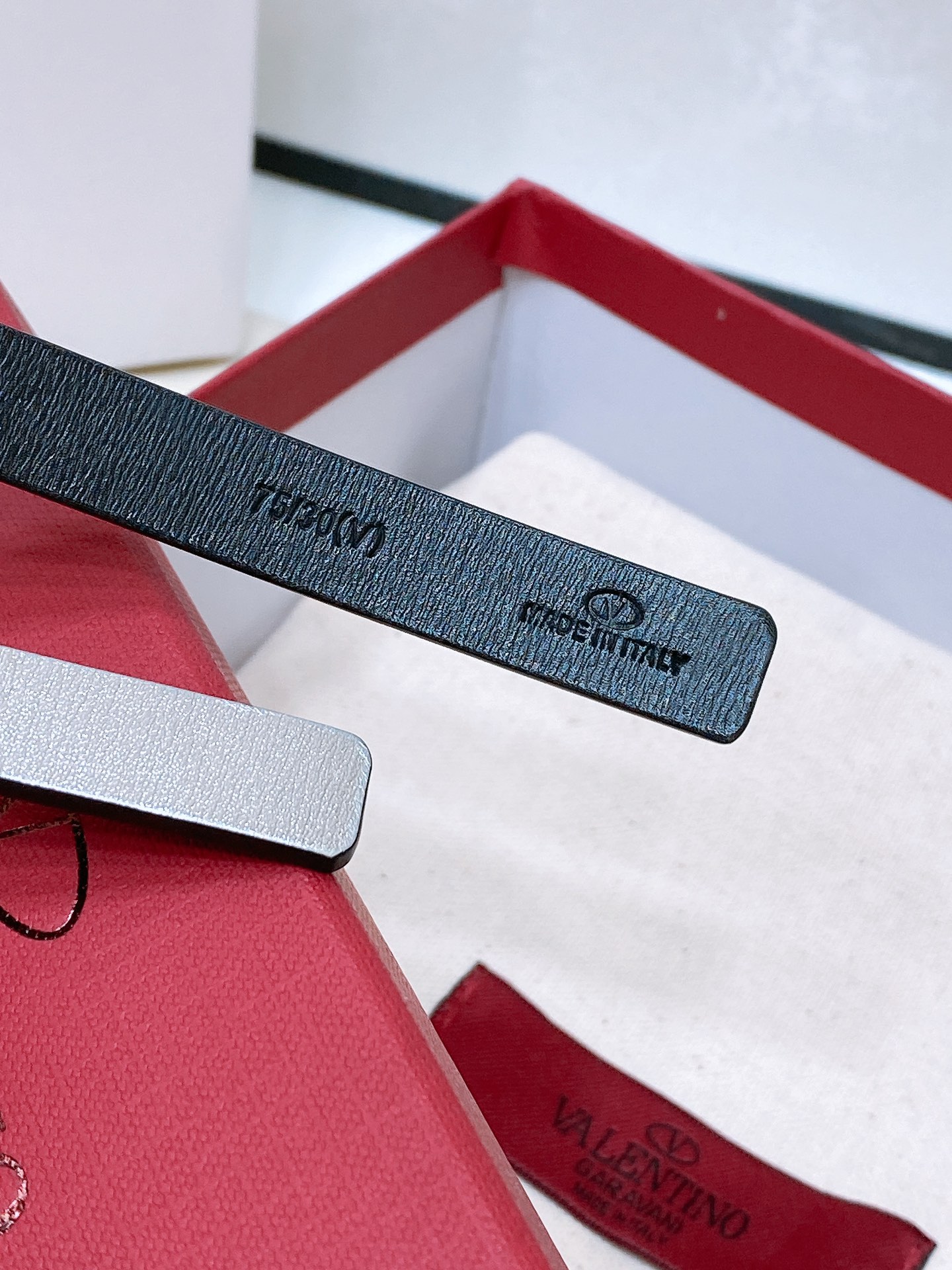 Valentino Leather Belts 1:1 Mirror Version