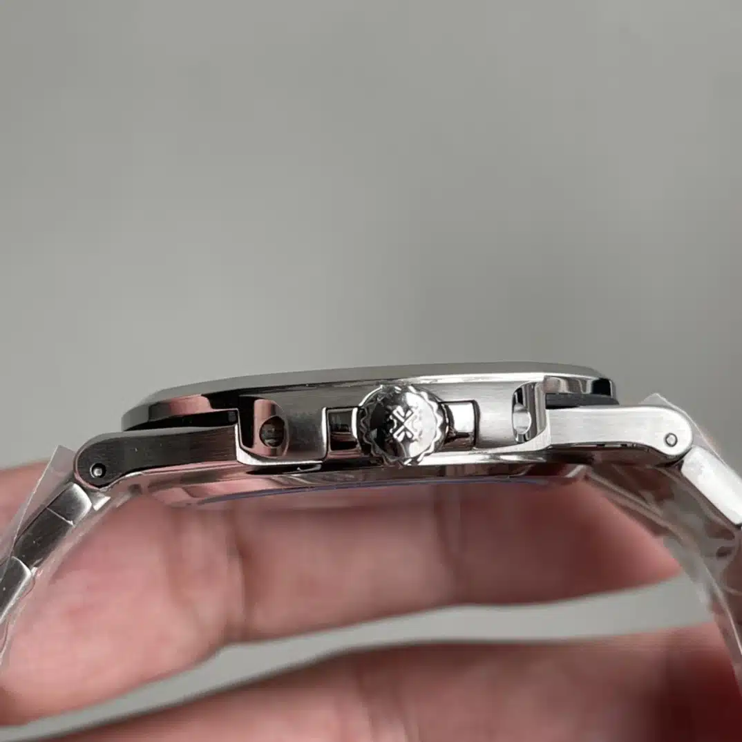 Nautilus 5711/1A-010  40 mm, Stainless Steel