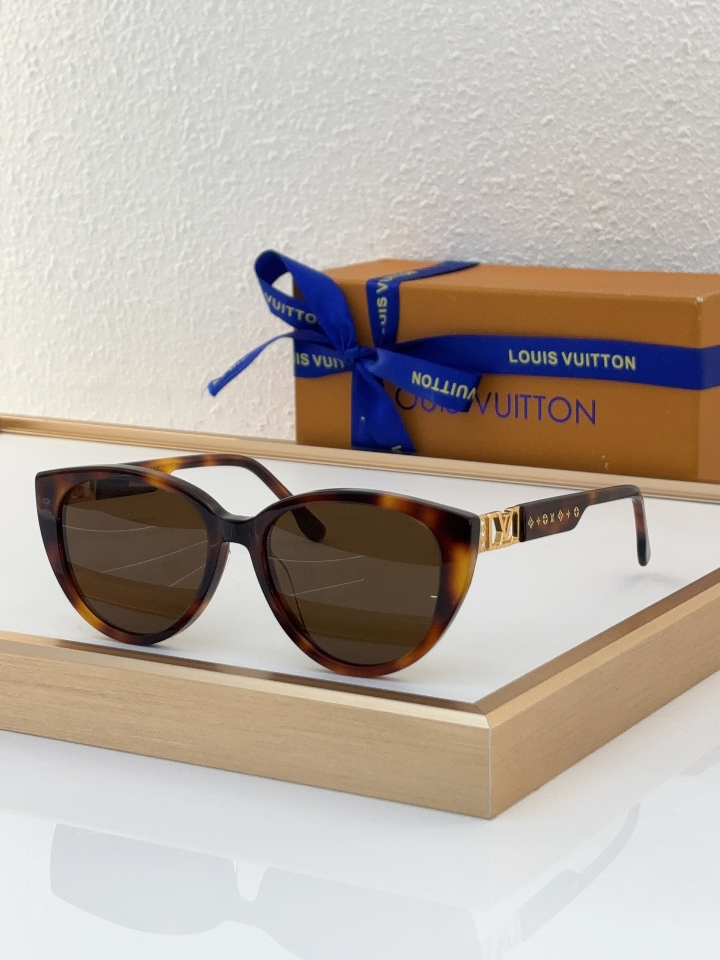 Louis Vuitton LV Sunglasses