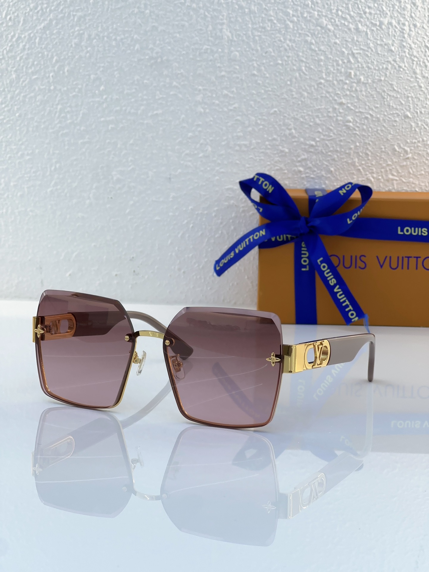 Louis Vuitton LV Sunglasses