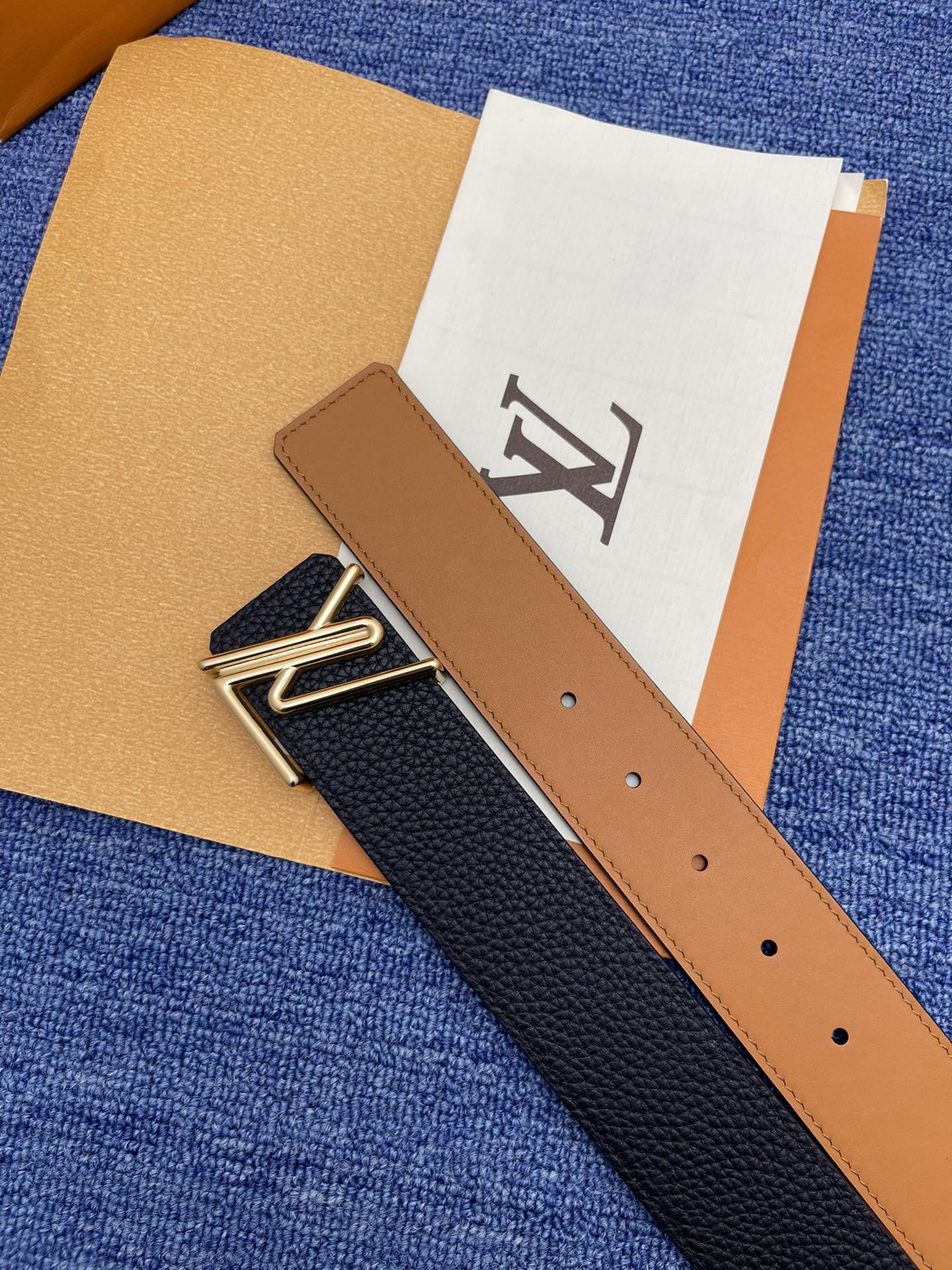 Louis Vuitton LV Leather Belts 1:1 Mirror Version