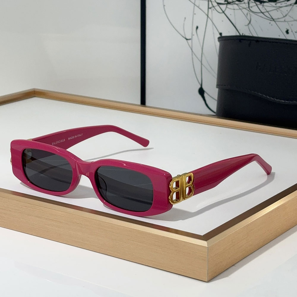 Balenciaga  Mirror leg Hollowed Out Logo   sunglasses Top quality （Replica）