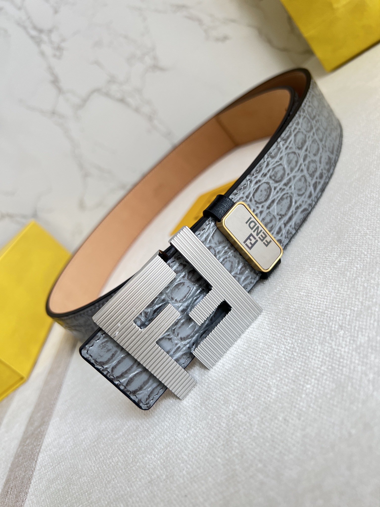 Fendi Leather Belts 1:1 Mirror Version