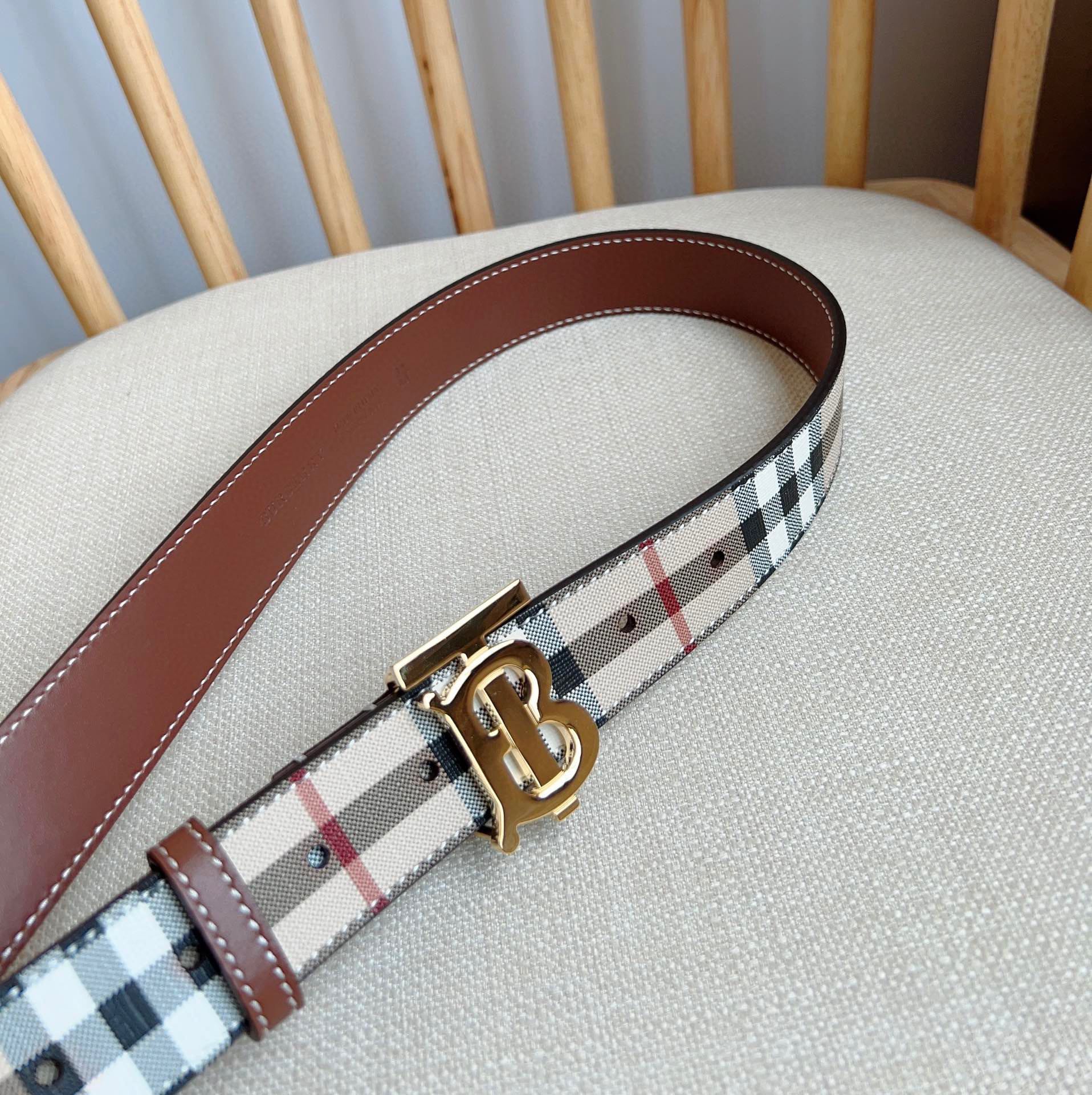 Burberry Leather Belts 1:1 Mirror Version