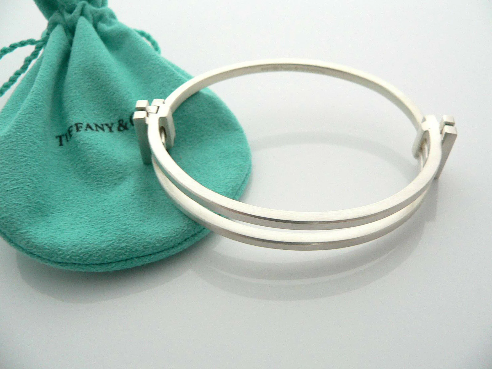 Tiffany & Co Silver Gehry Axis Bangle Bracelet Cuff Rare Gift Pouch Love Art
