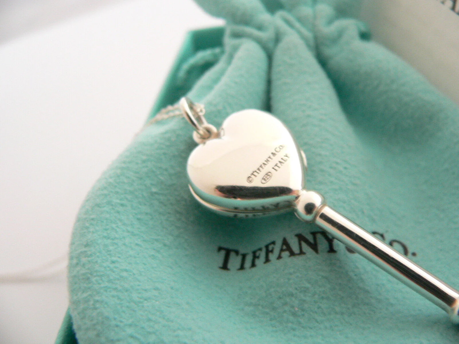 Tiffany & Co Silver Heart Key Locket Necklace Pendant Charm Chain Gift Love