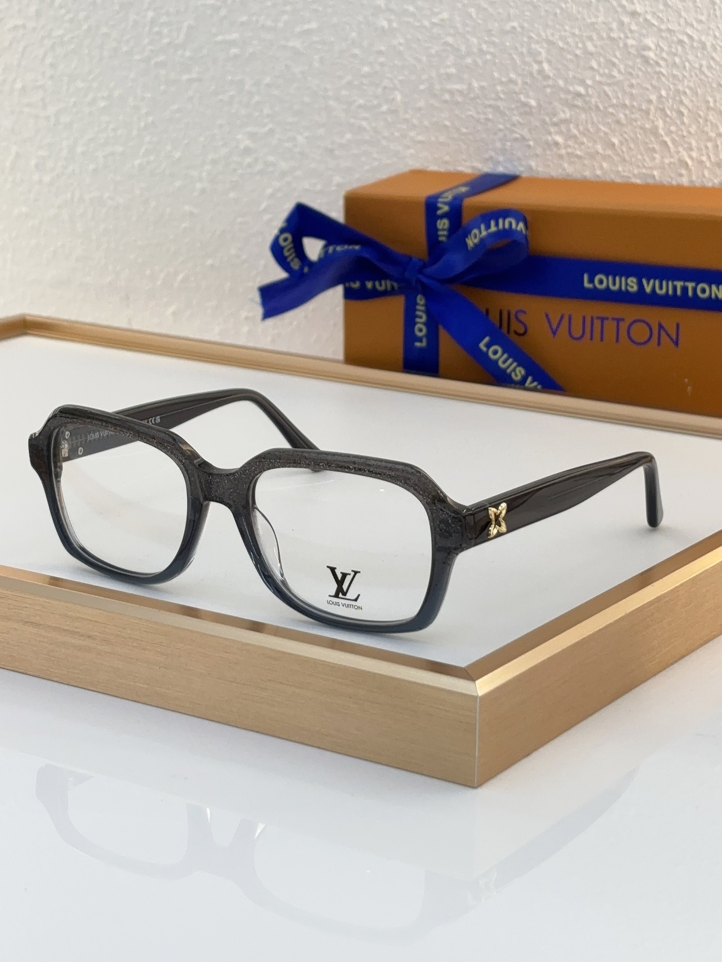 Louis Vuitton LV Sunglasses