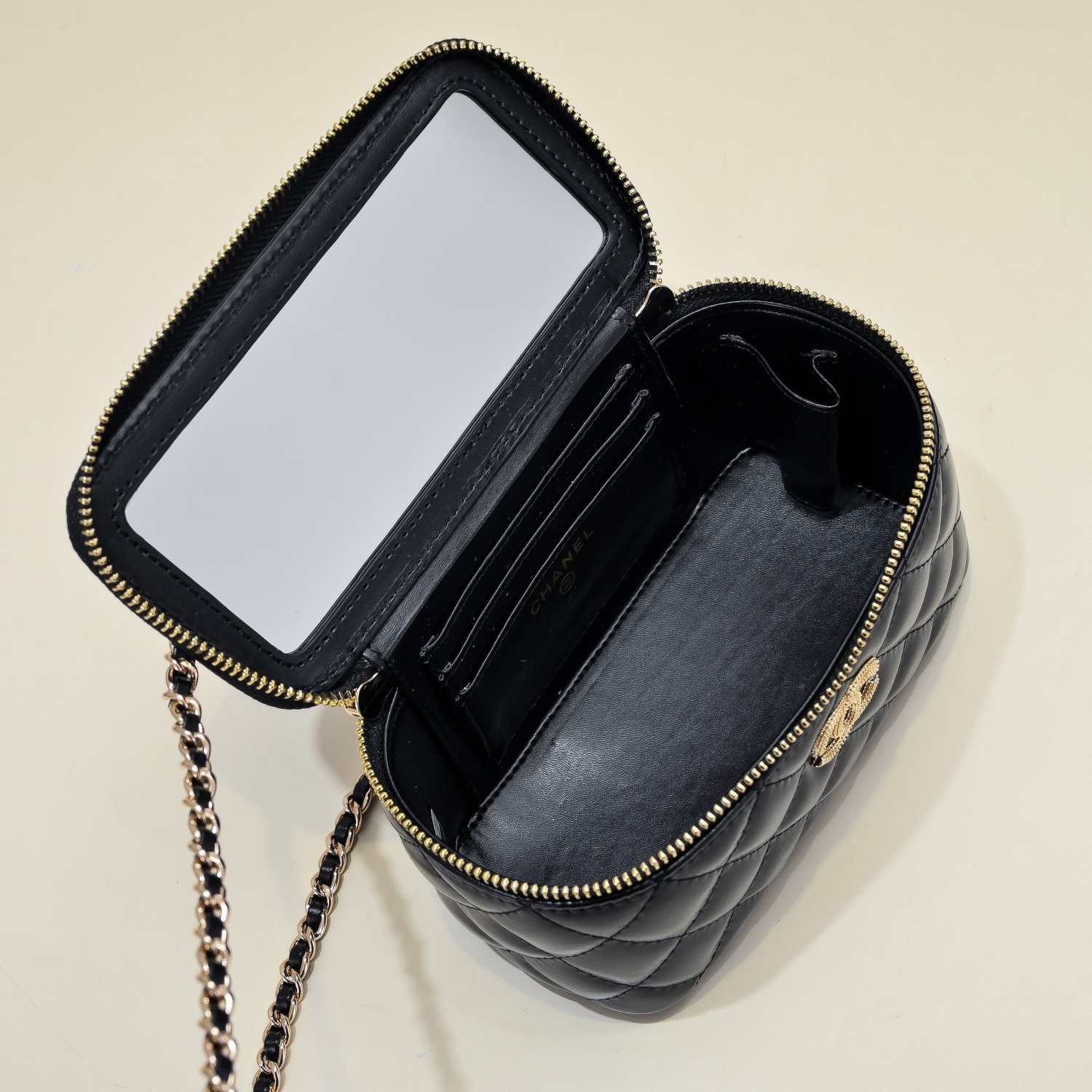 Chanel Pearl Handle Box Bag Makeup Shoulder Bag Handbag