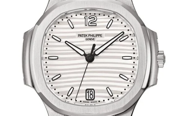 Nautilus 7118/1A-010 Ladies Automatic 35.2 mm,Steel